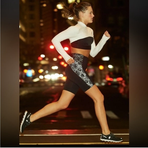 Athleta Black Stay Fly 9” Spandex Bike Shorts - Picture 1 of 16